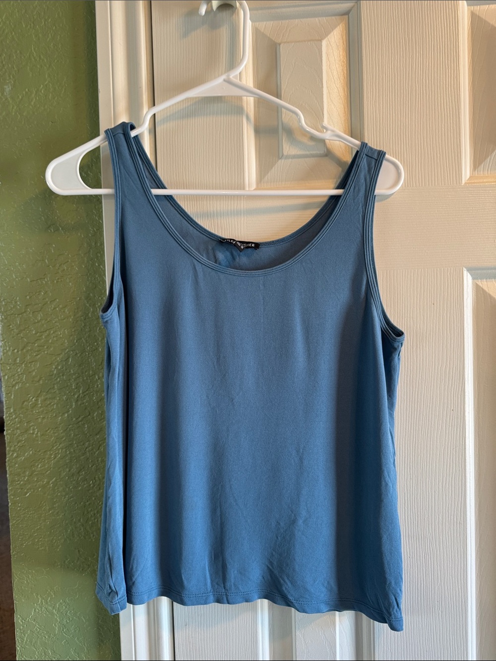 Eileen Fisher silk slightly cropped top